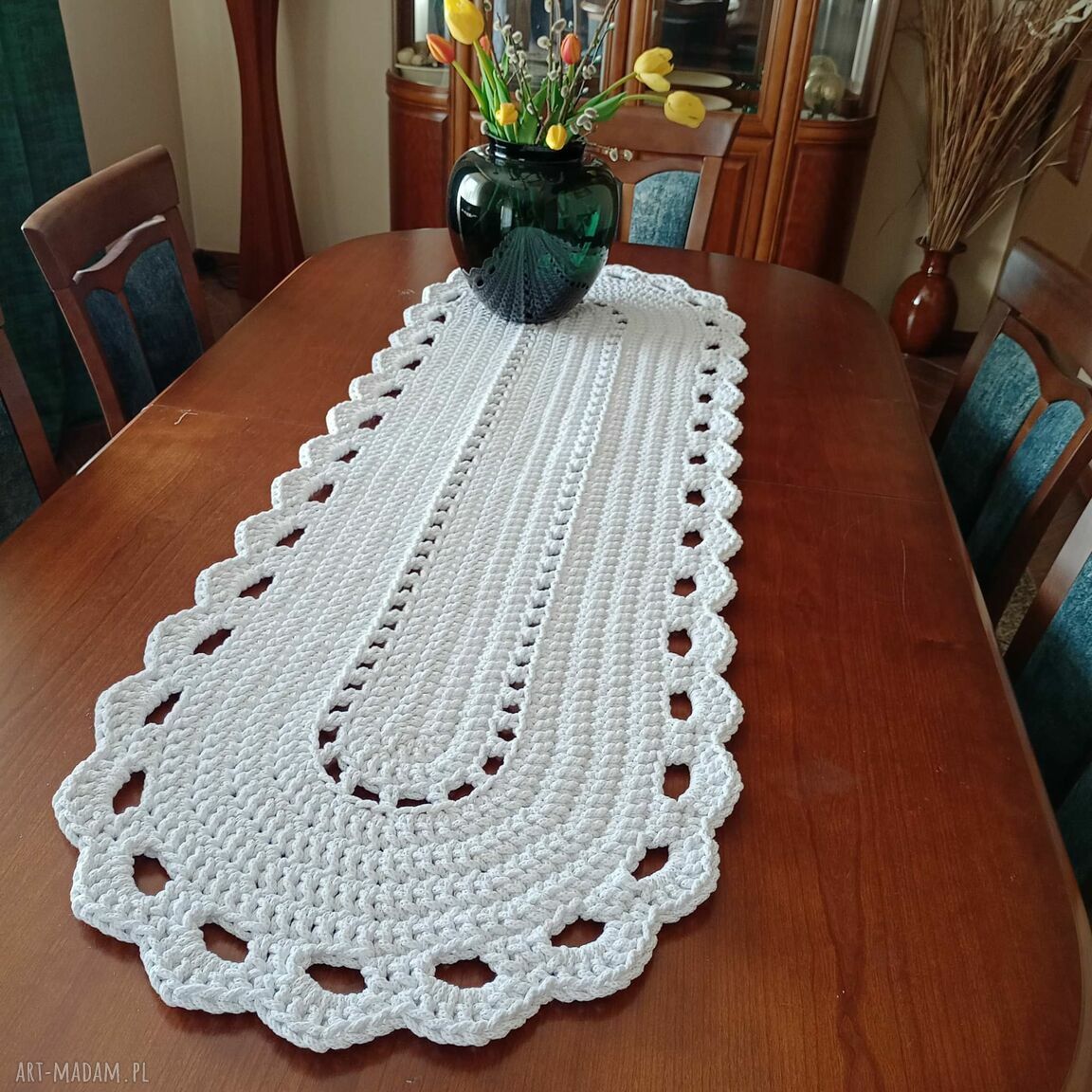 Ręcznie szydełkowany bieżnik owalny 50x150 cm ze sznurka bawełnianego