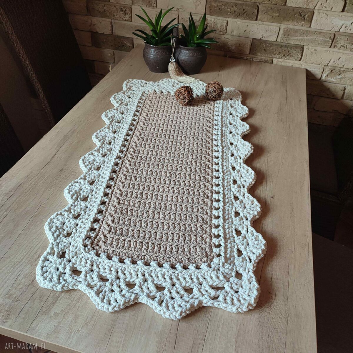 Bieżnik szydełkowy 50x100 cm - boho do kuchni i jadalni