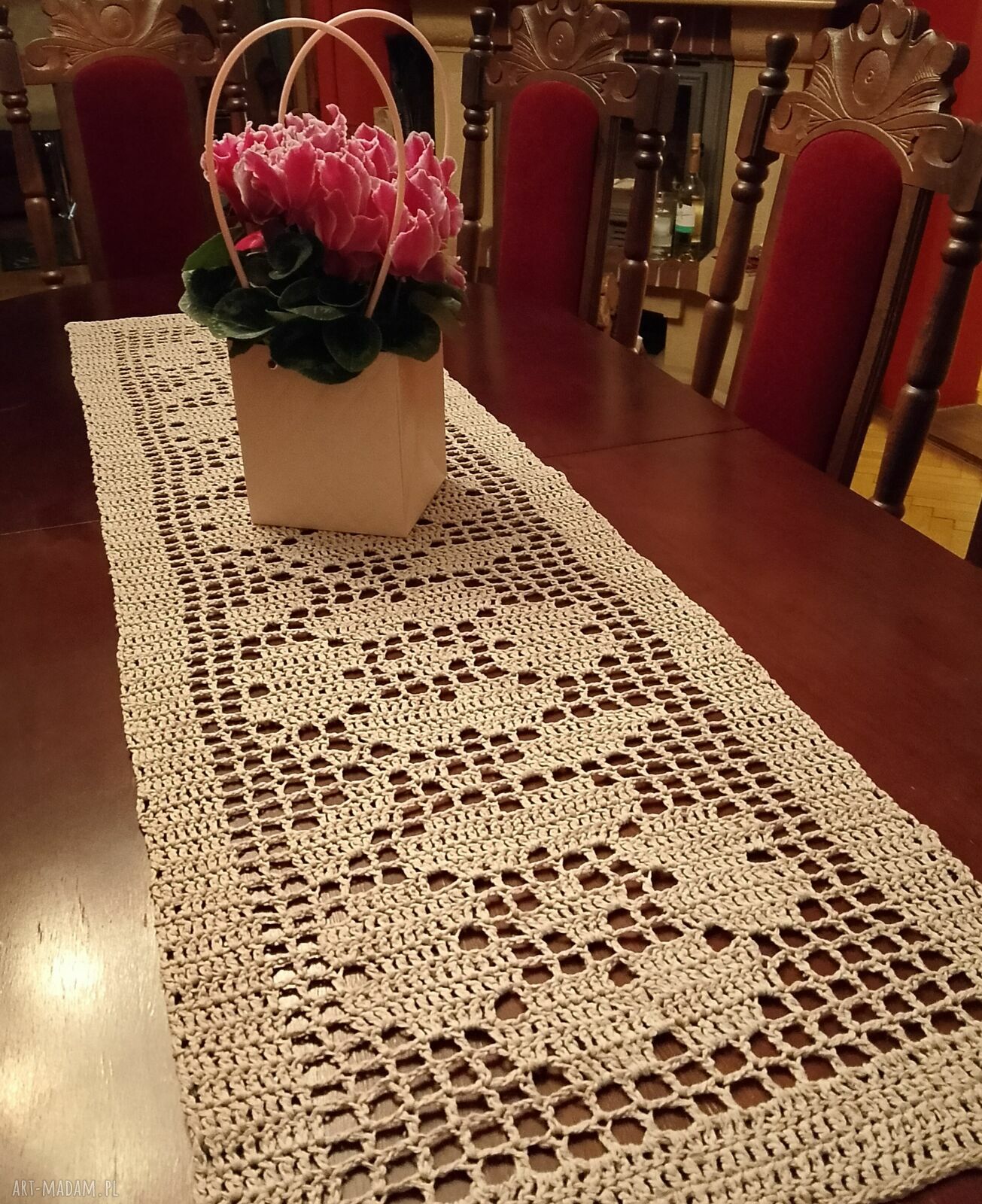 Bieżnik romantyczny w kwiaty, beżowy