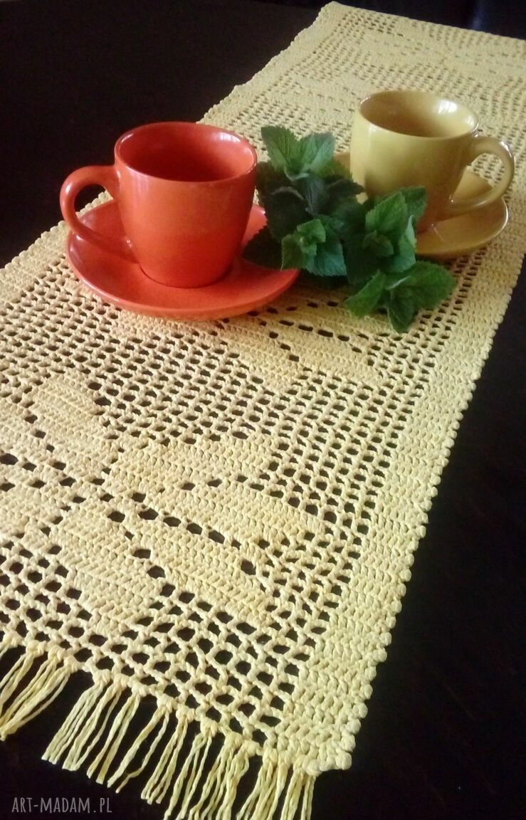 Bieżnik słonecznożółty 30x110 cm z bawełny 100% - rękodzieło do długiego stołu