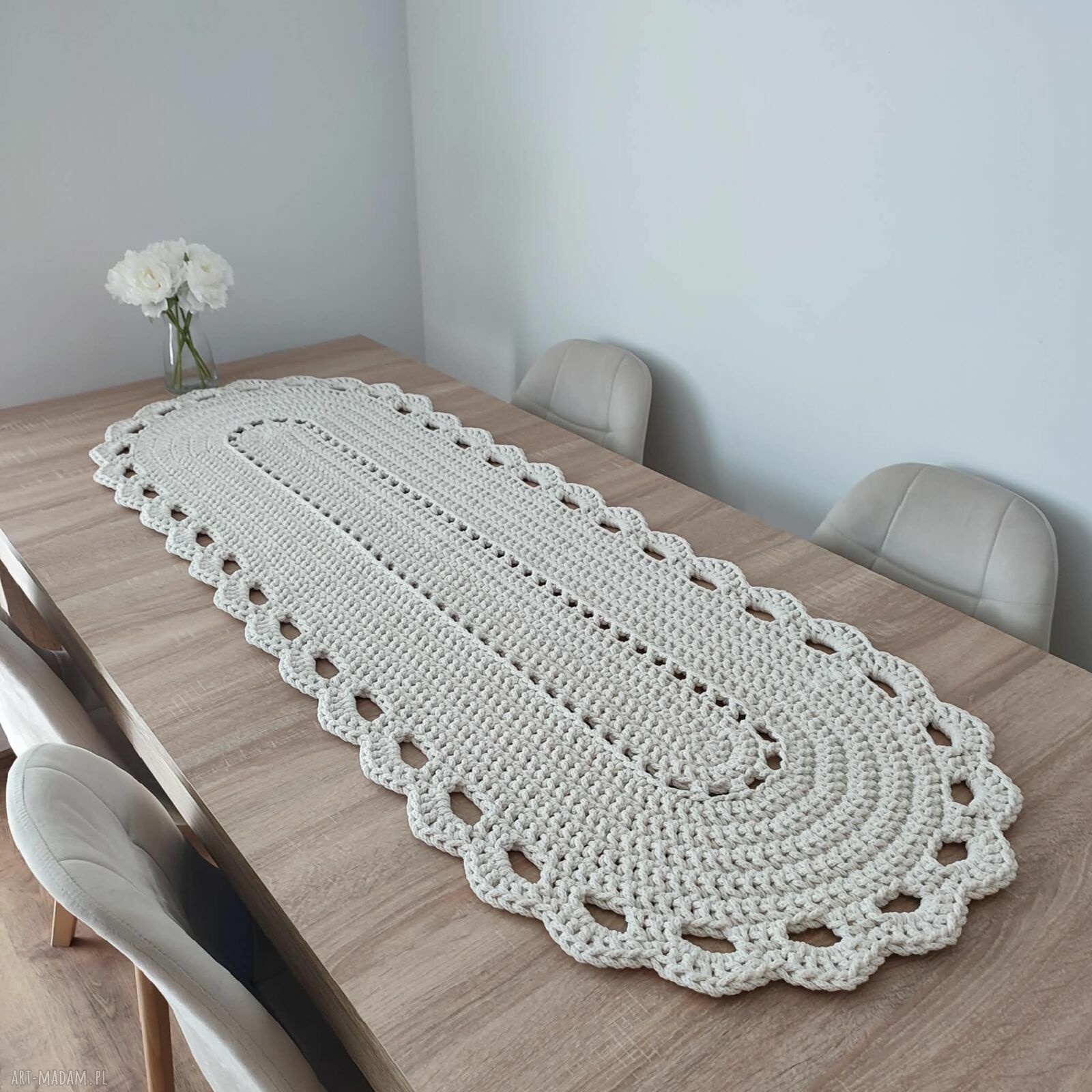 Owalny bieżnik szydełkowy ze sznurka bawełnianego 50x150 cm