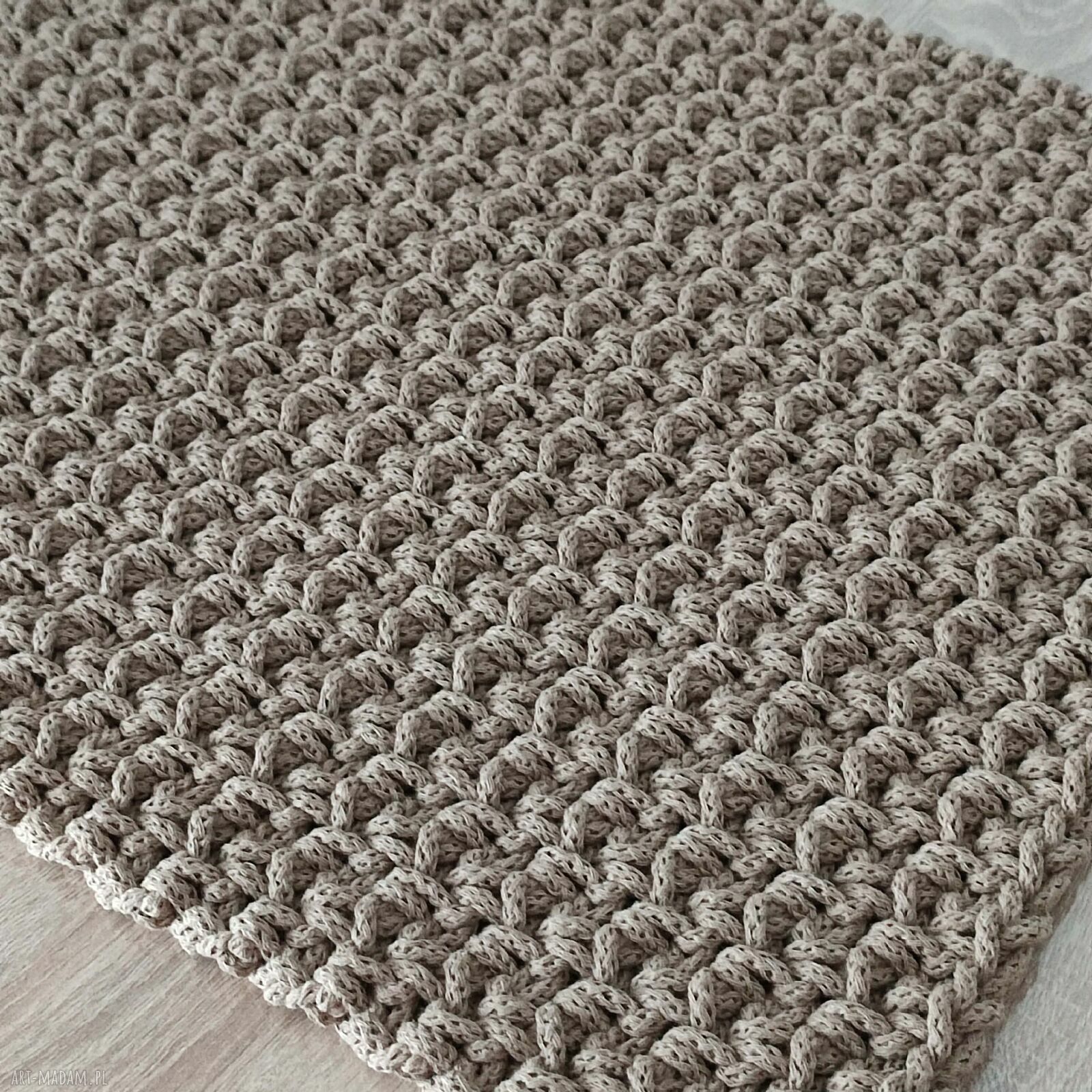 Bieżnik ze sznurka szydełkowy prostokątny 40x90 cm do jadalni