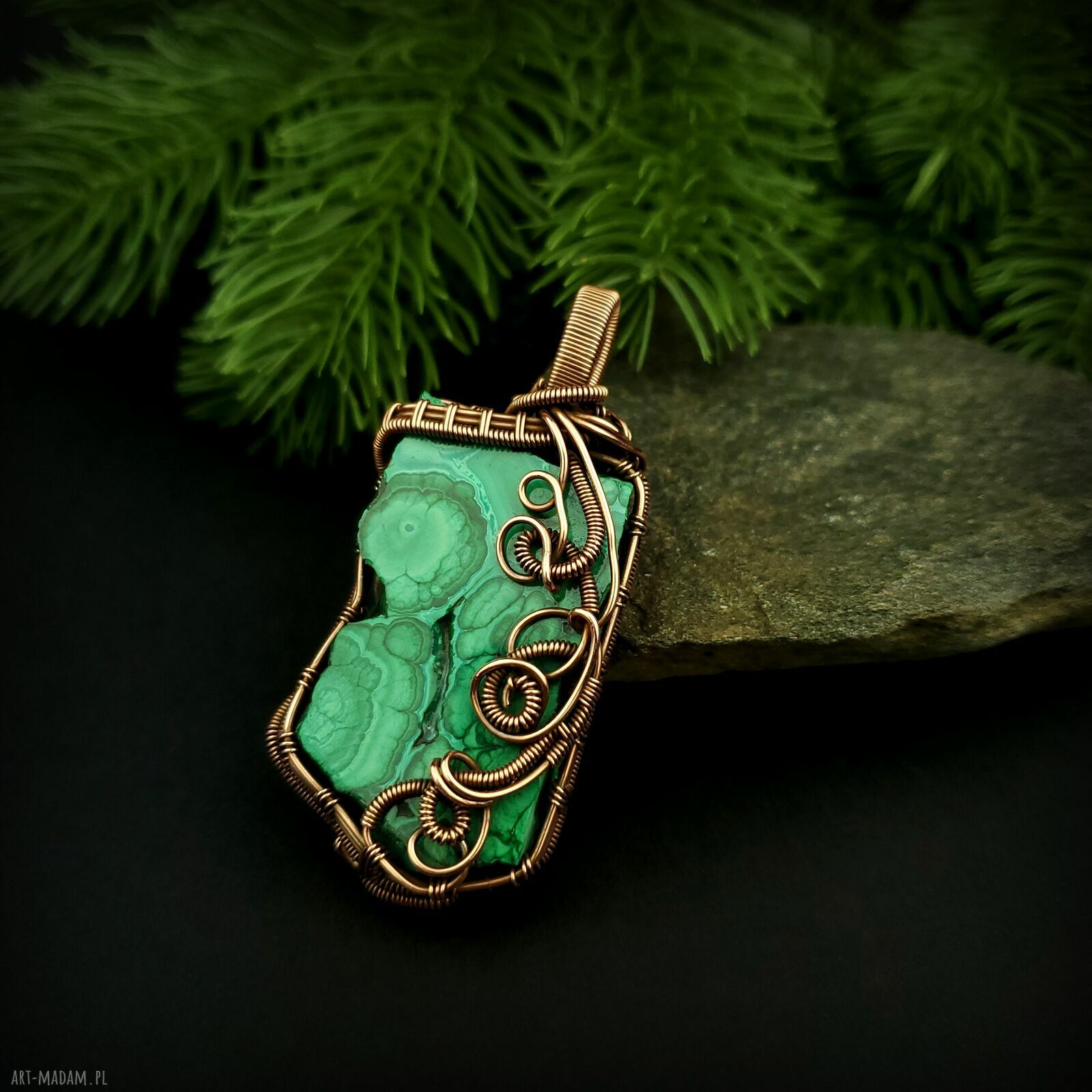 Dwustronny wisior z malachitem - miedziany wire wrapping