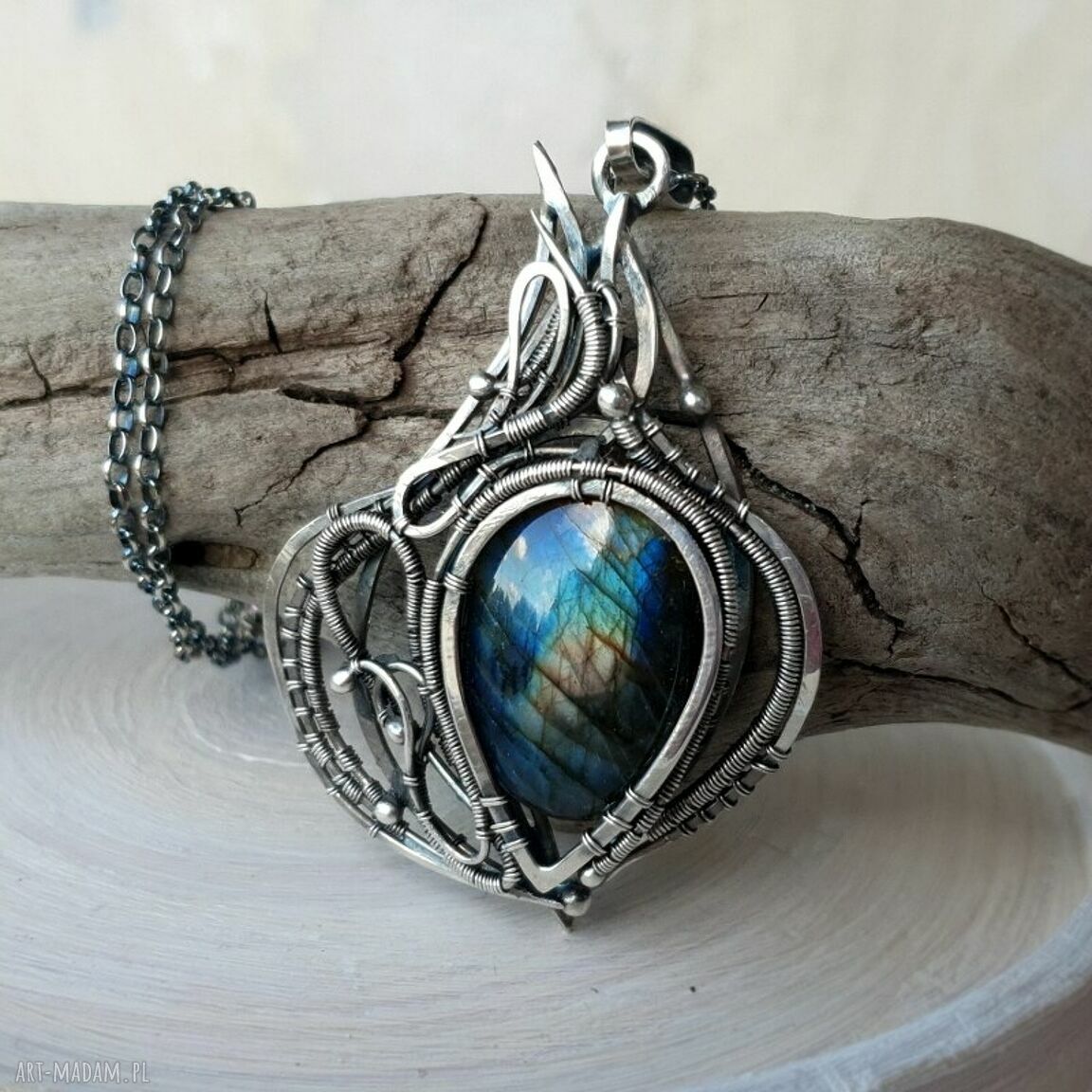 Baśniowy Misty Blue srebrny naszyjnik z labradorytem