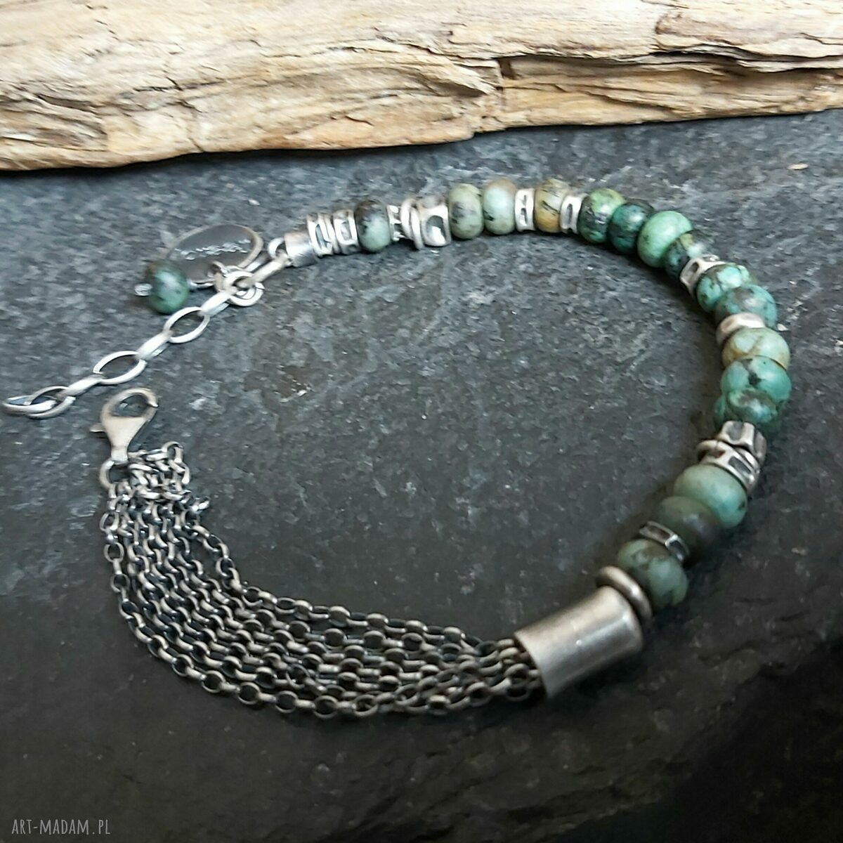 Bransoletka z turkusu afrykańskiego ze srebrnymi łańcuszkami. HandMade