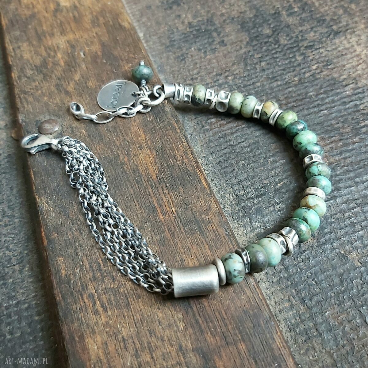 Bransoletka z turkusu afrykańskiego ze srebrnymi łańcuszkami. HandMade