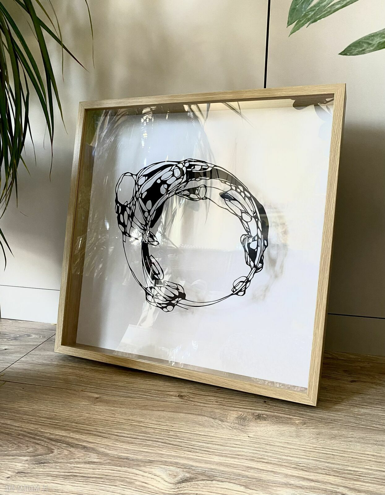 Black Ring 2 - abstrakcyjna wycinanka Enso z czarnego papieru (bez ramy)