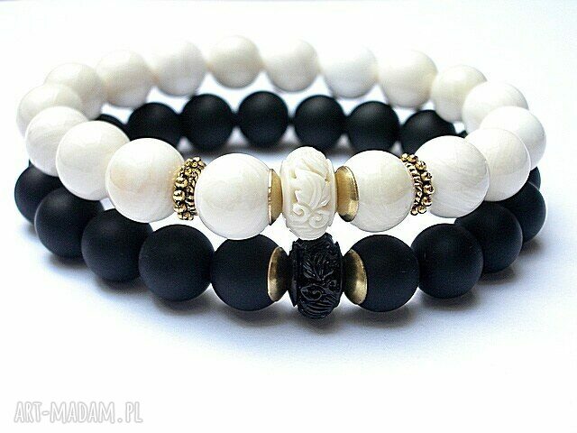 BLACK MATT AND CORAL handmade