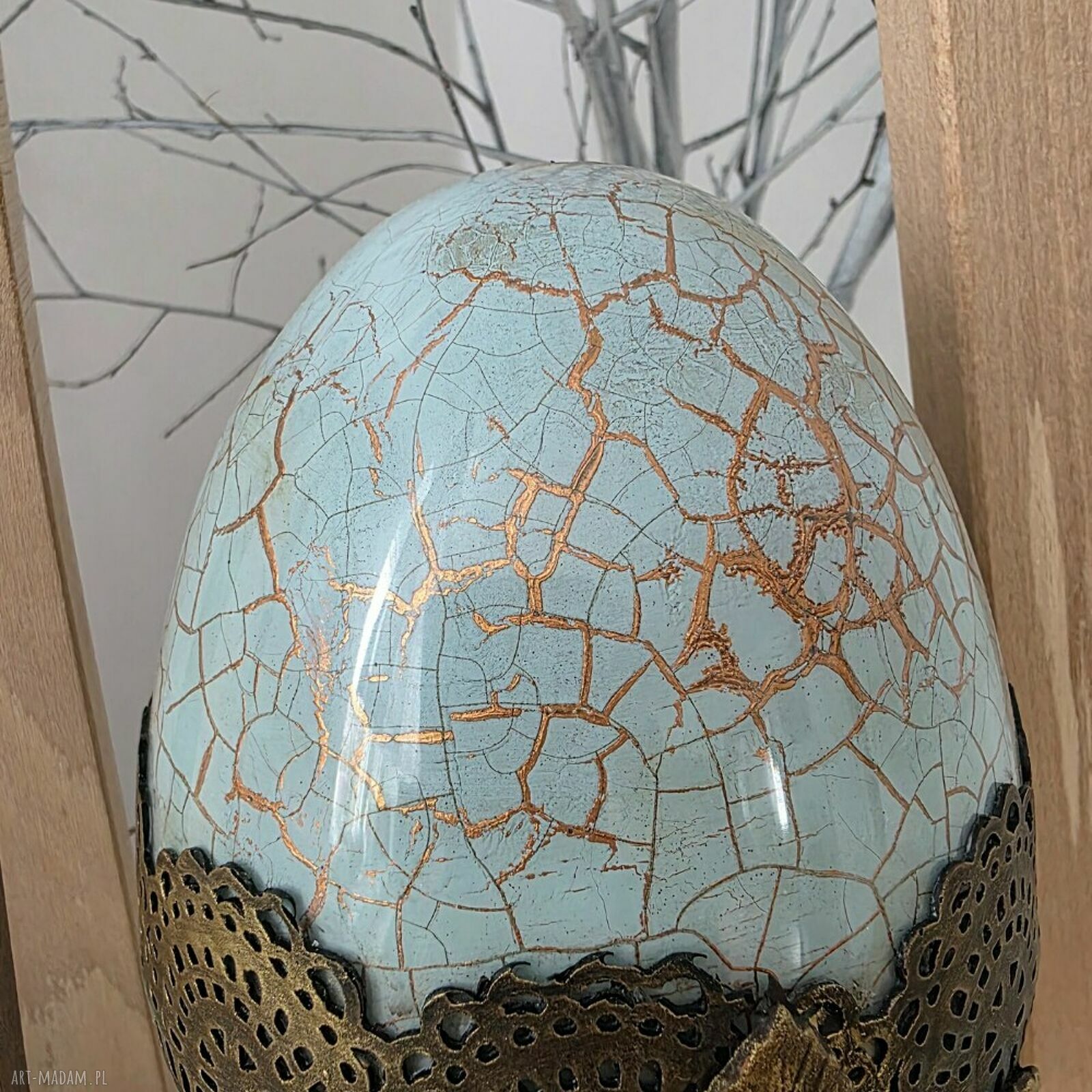 Dekoracyjne błękitne jajo z różami 15 cm - elegancka ozdoba wielkanocna vintage