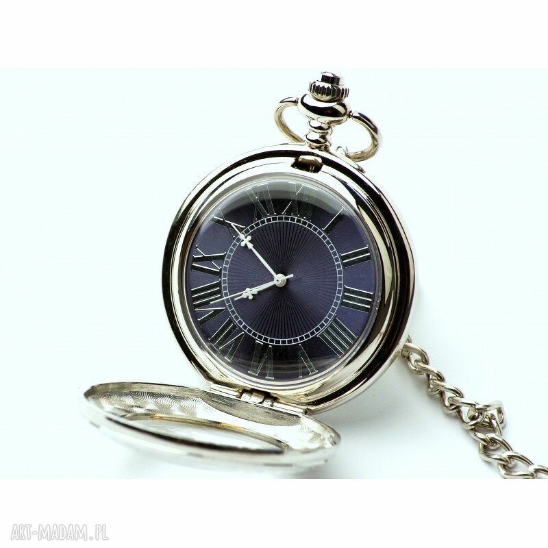 Błękitny obłęd - zegarek handmade z błękitną tarczą i rzymskimi cyframi