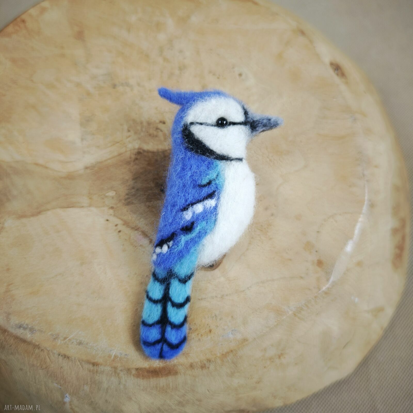 Blue Jay - filcowana broszka z wełny dla miłośniczek ptaków