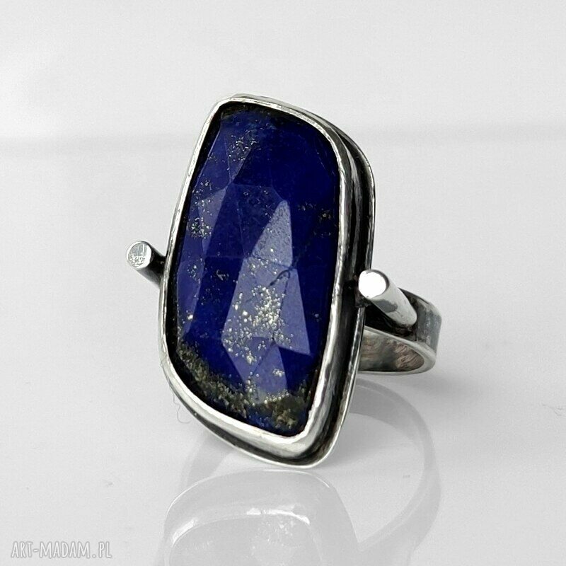 Bluesky srebrny pierścionek z lapis lazuli handmade