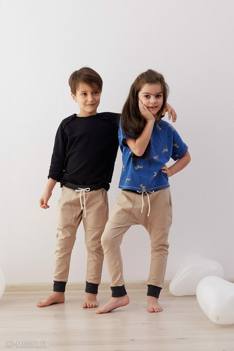 Czarna bluza raglan dla dziecka z surowym wykończeniem - Cudi KIDS