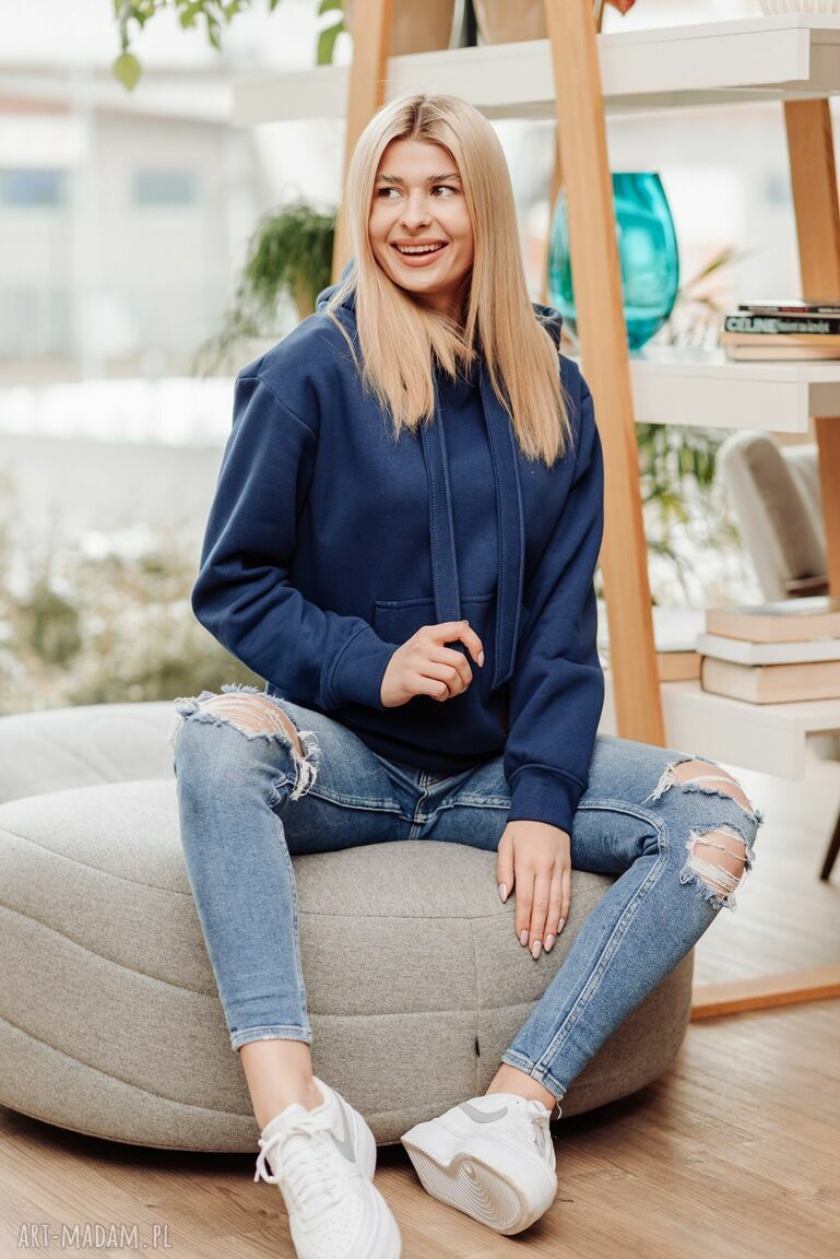 Granatowa bluza z kapturem typu kangurka - ręcznie robiona