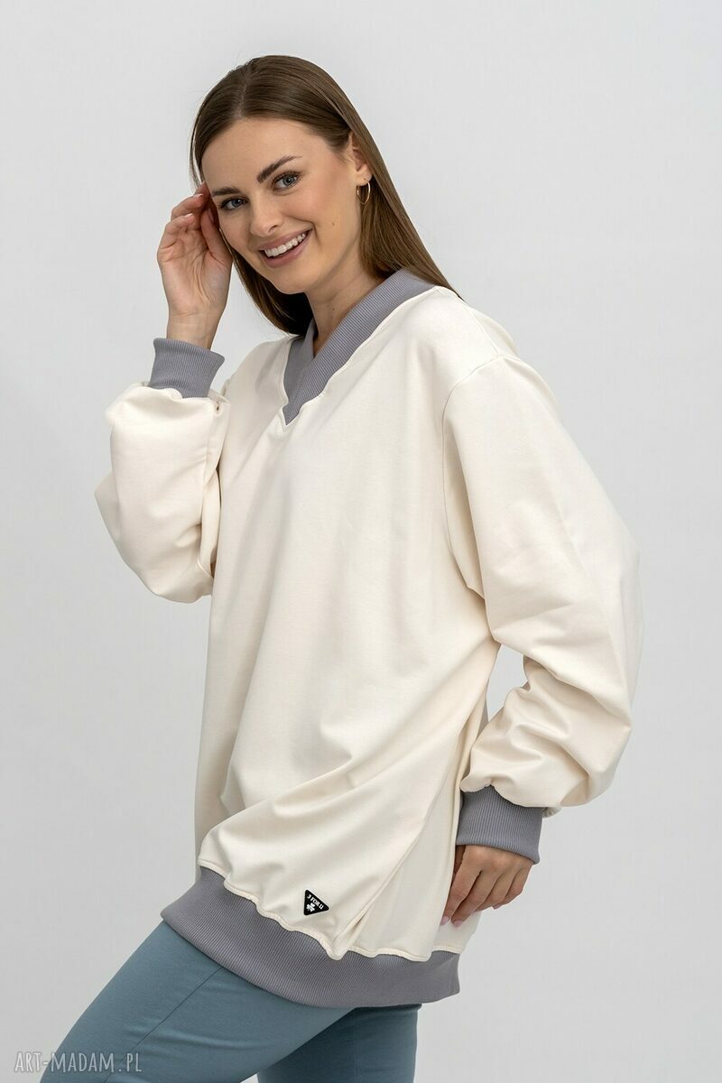 Bluza Comfort Wanilia OVERSIZE do dekoltu w serek