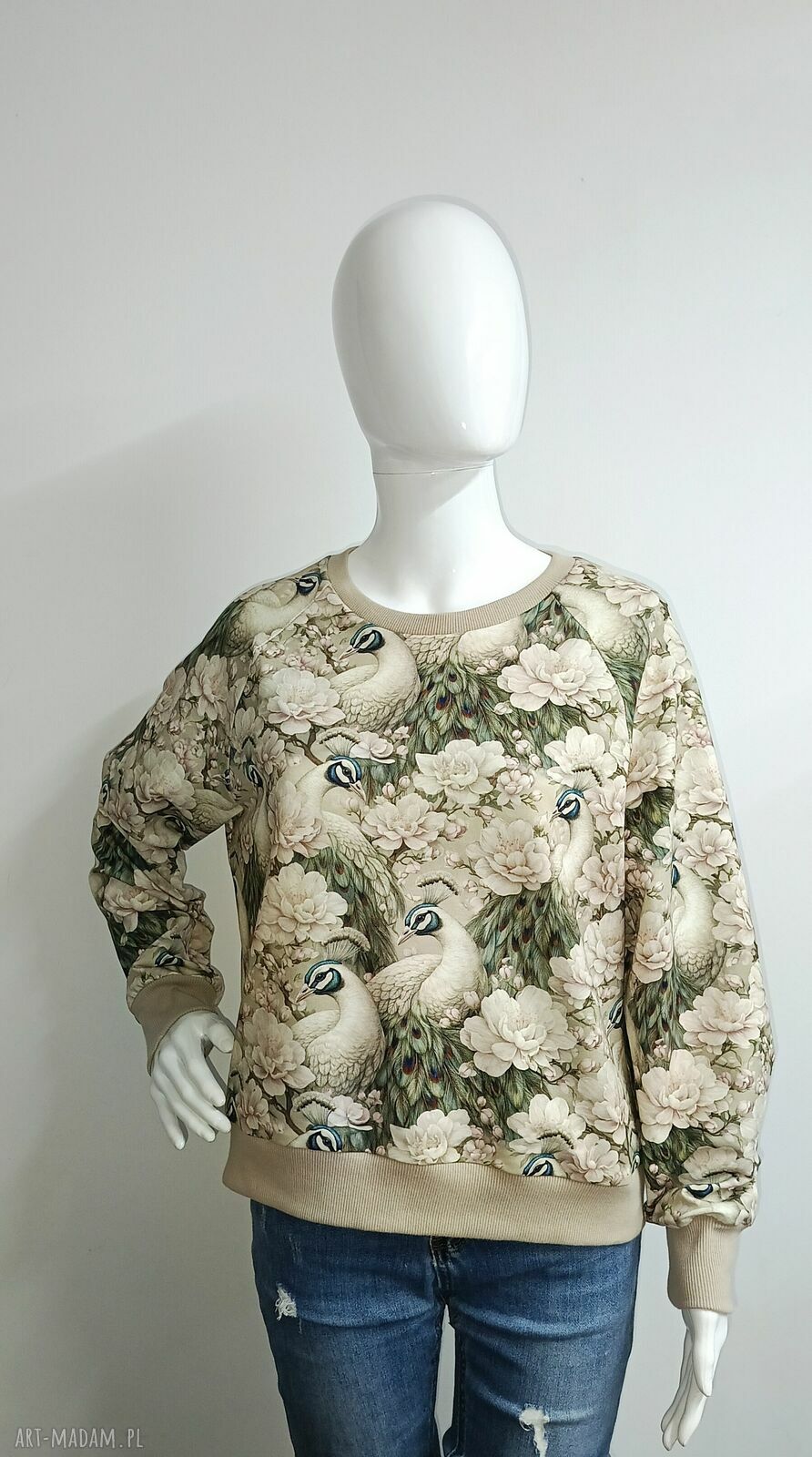 Bluza damska NURI w pawie na beżowym tle