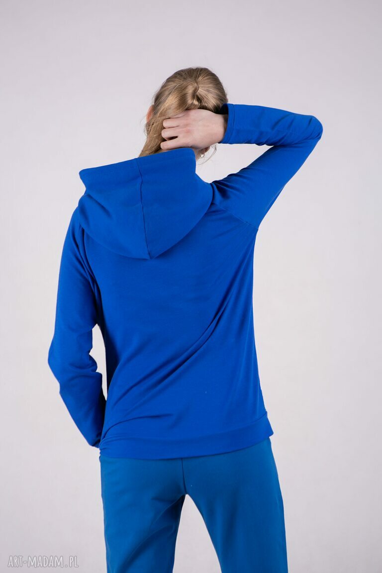 Bluza damska z kapturem w chabrowym wzorze
