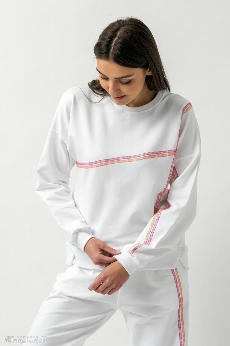 Ręcznie szyta biała bluza damska Megan Trzy ForU - kolorowe przeszycia i komfortowy basic