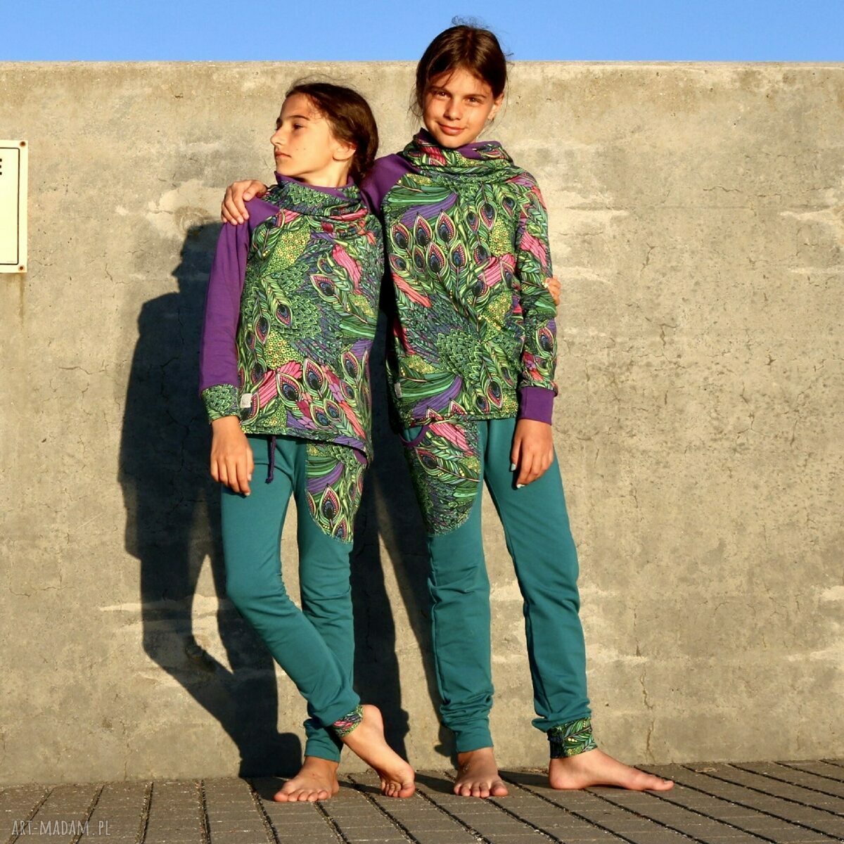 Bluza dla dziewczynki 146 -158 cm - Pawie Pióra
