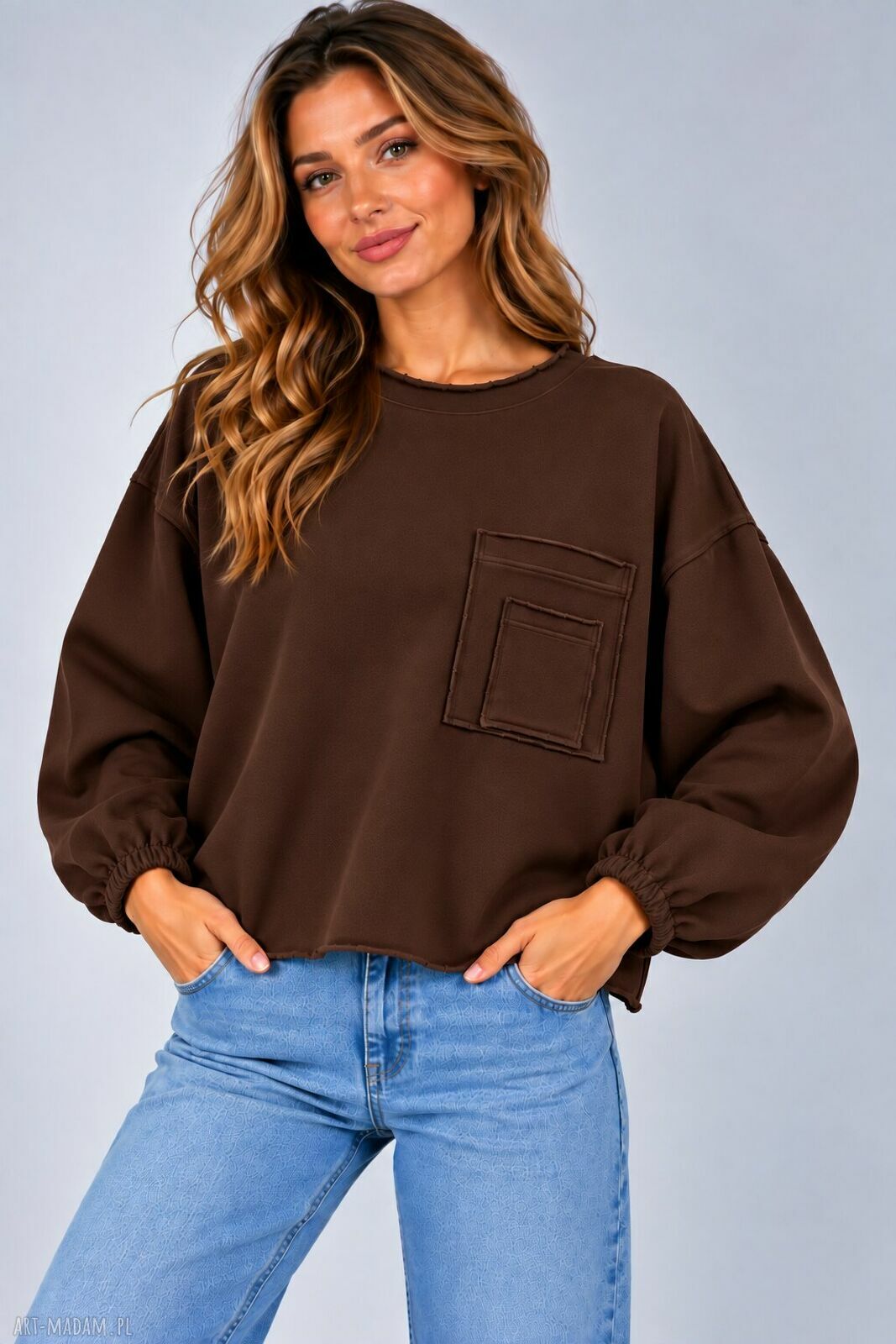 Brązowa bluza damska oversize z kieszonką