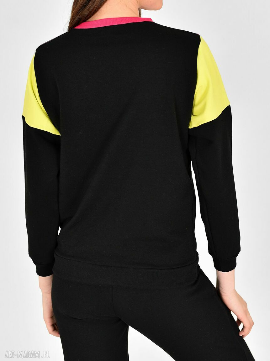 Bluza Wirginia Czarna - ręcznie szyta bluza z kapturem z wełny OEKO-TEX