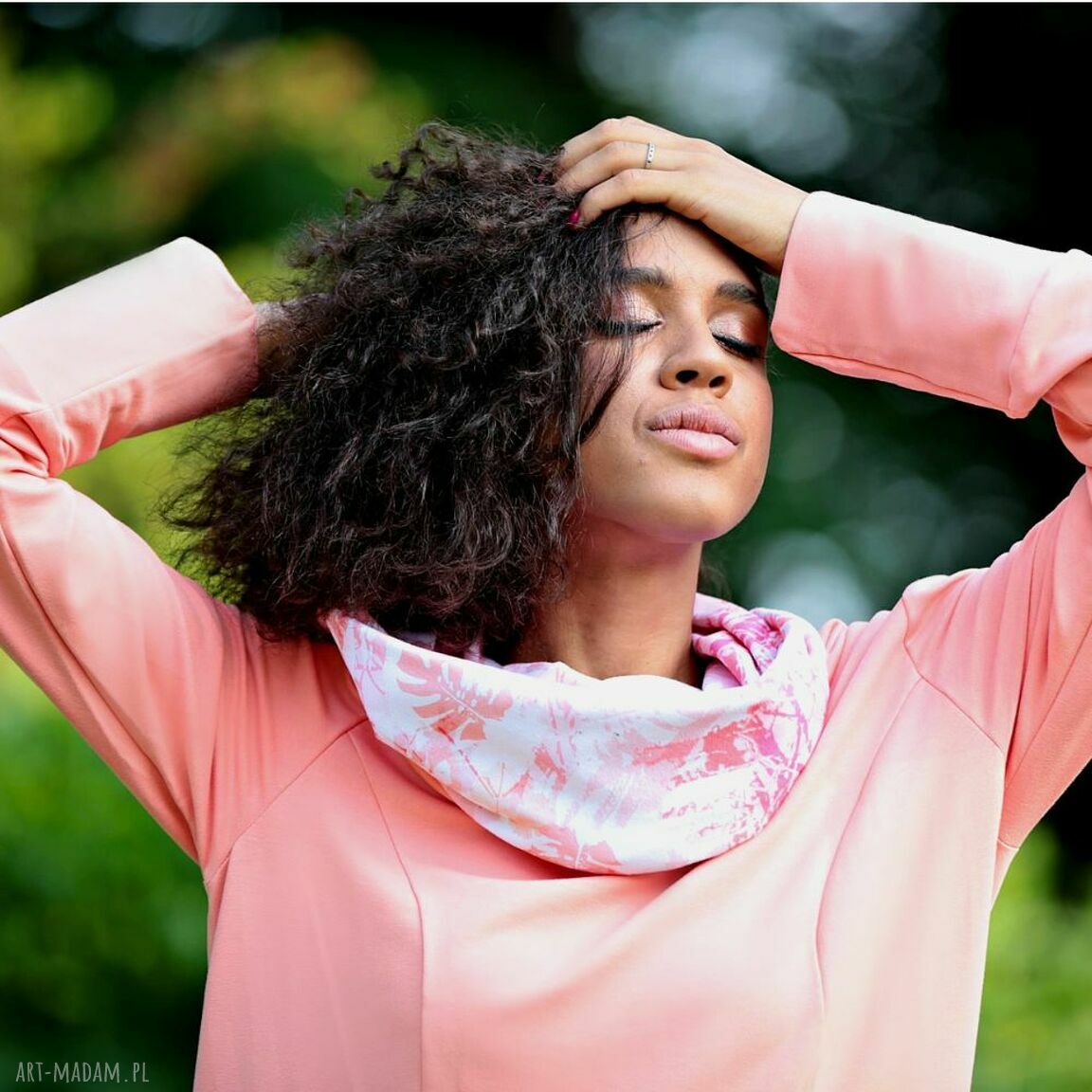 Morelowa tunika-bluza z kominem-kapturem i kieszeniami - handmade
