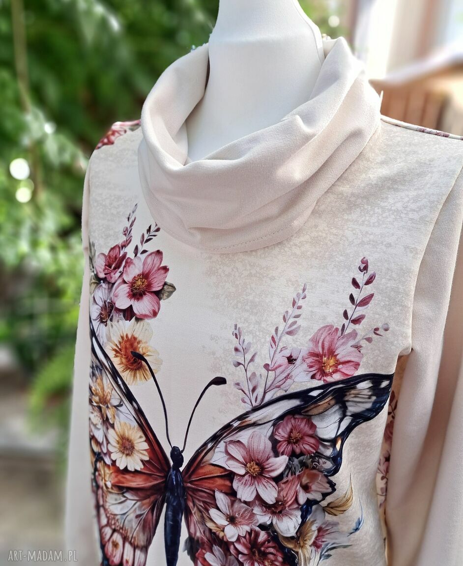 Bluza z motylem - elegancka beżowa z wywijanym kominem (Cuda Renki)