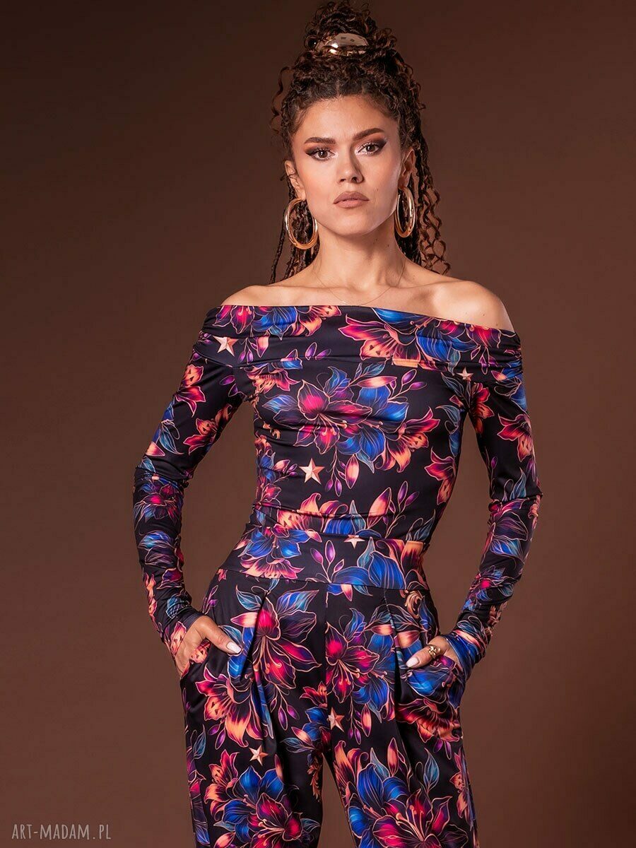 Bluzka z odsłoniętymi ramionami - elegancka, ręcznie robiona