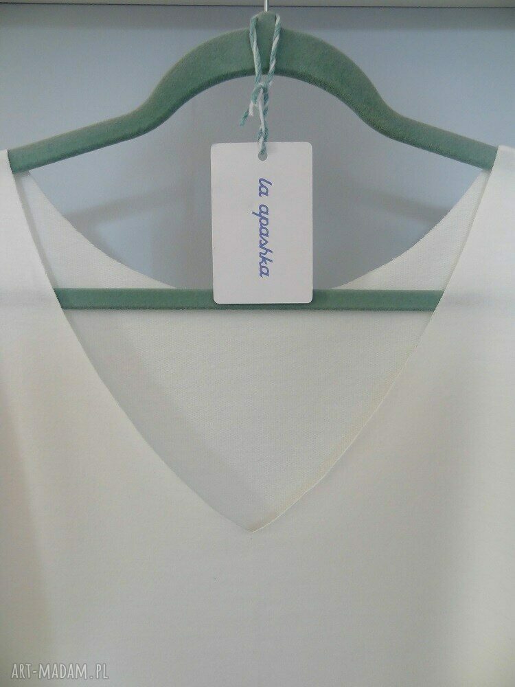 Bluzka z wyciętym dekoltem na plecach