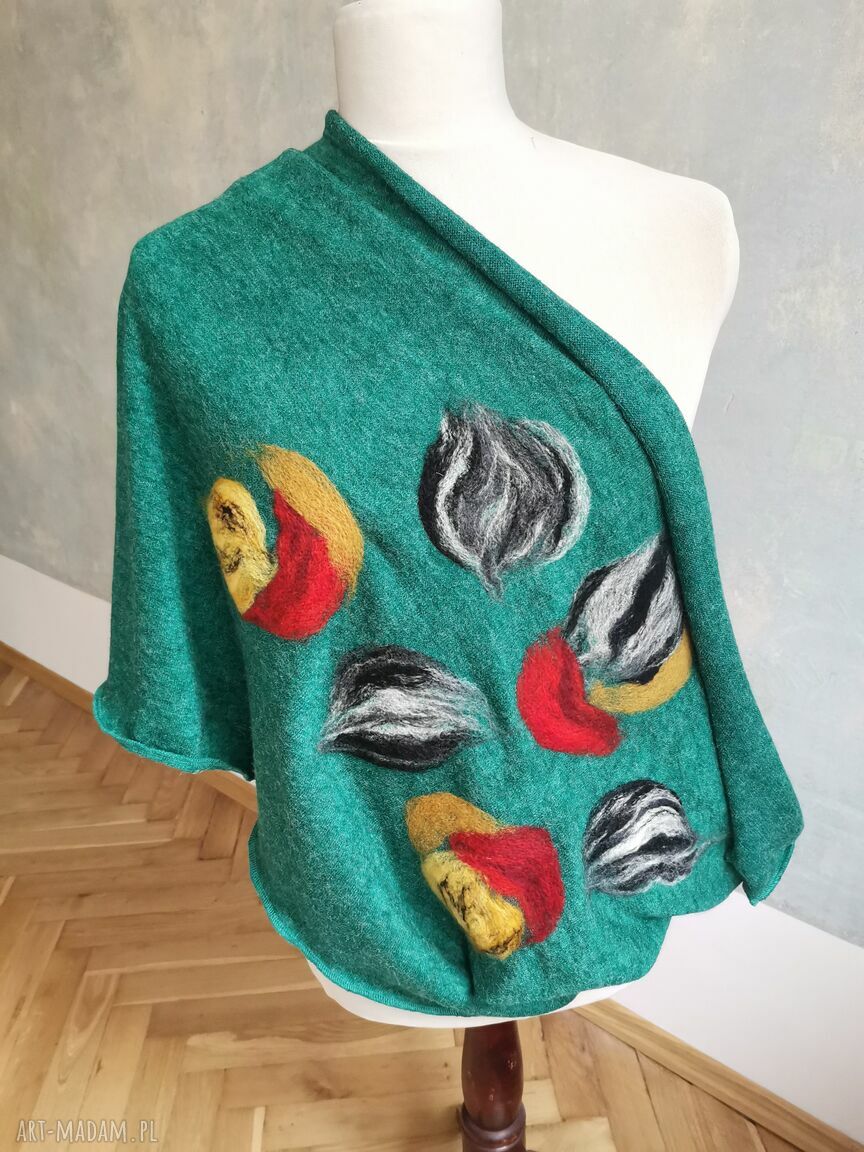 Komin bohemian - turkusowy komin wełniany etno z frędzlami, ręcznie filcowany