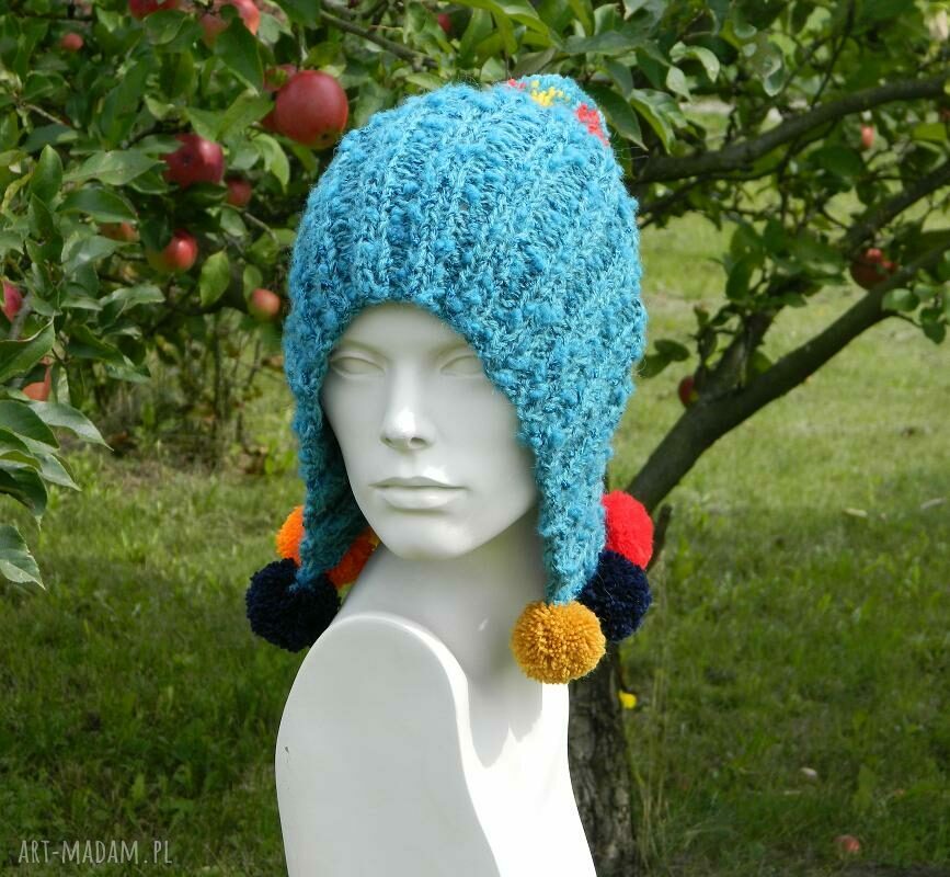 Czapka boho cudak z kolorowymi pomponami - handmade na drutach