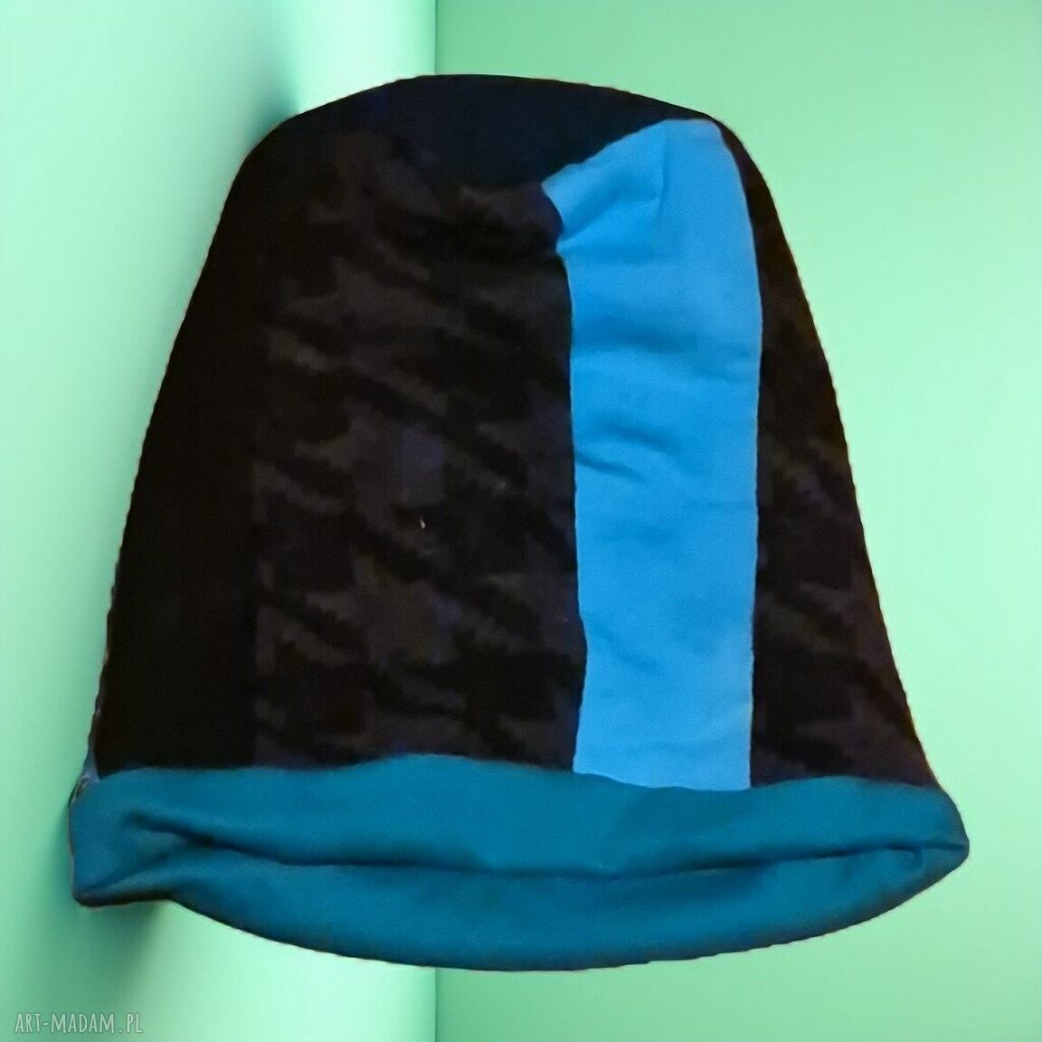 Czapka boho damska w rozmiarze uniwersalnym na podszewce