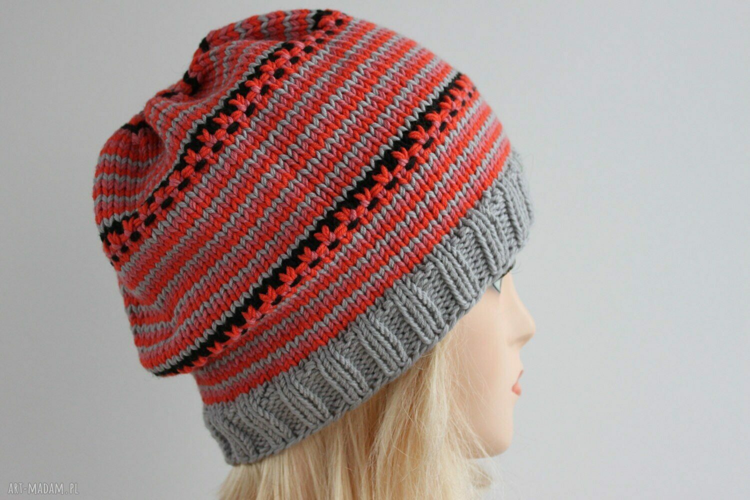 Boho czapka w paski - ręcznie robiona czapka na drutach (wełna 50% + akryl 50%)