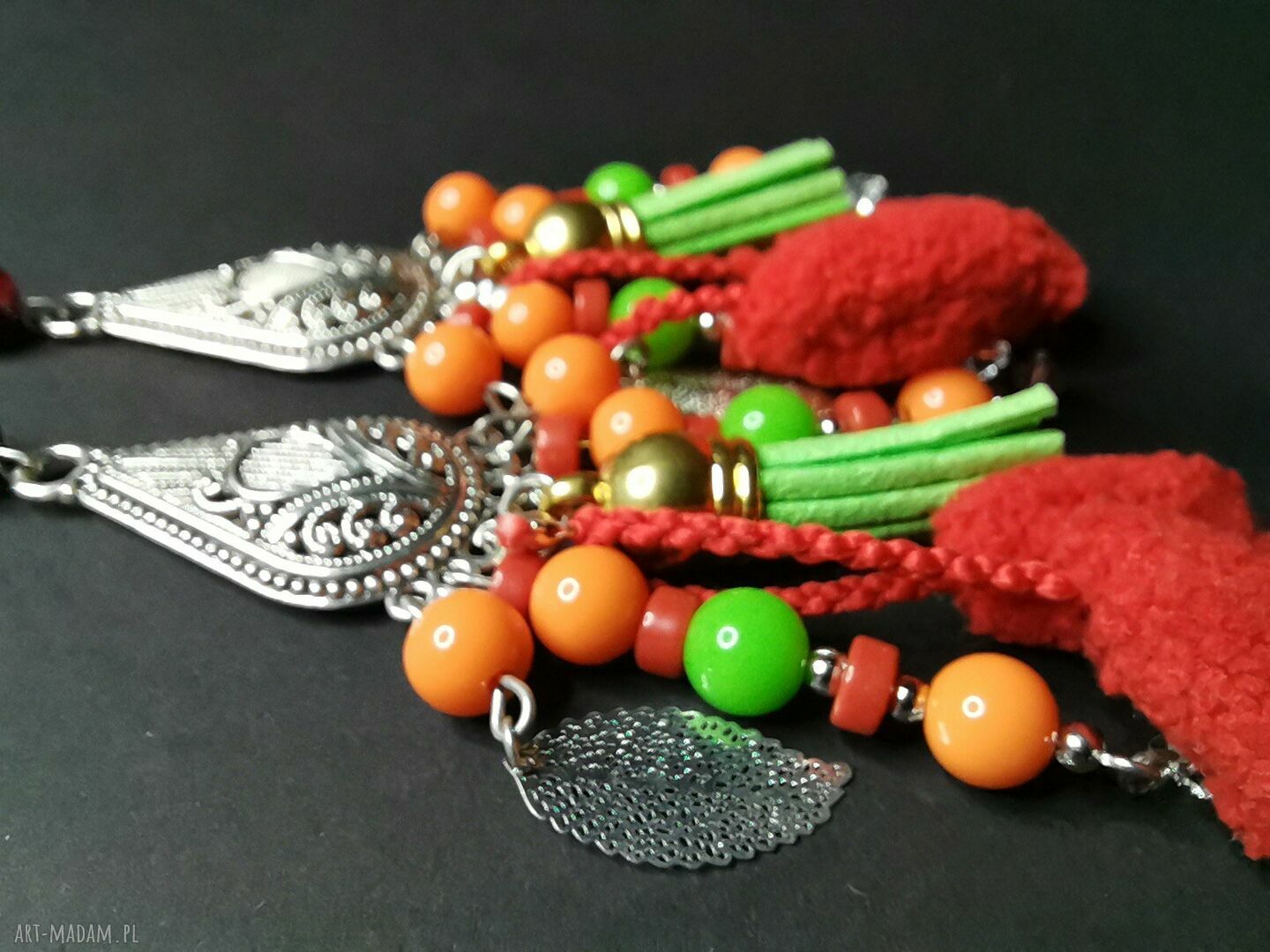 Klipsy boho czerwono-zielone frędzle - handmade