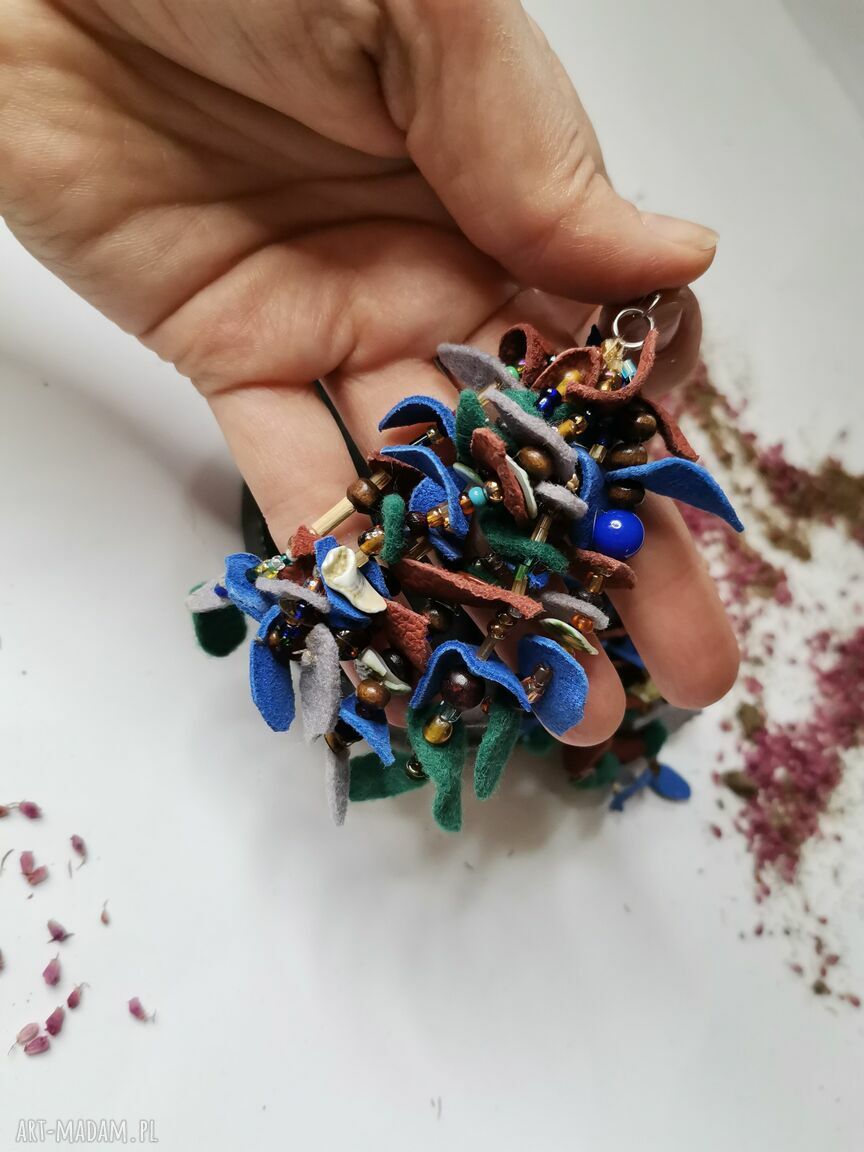 Kolczyki boho z kolorowymi frędzlami - bujne rękodzieło Ruda Klara