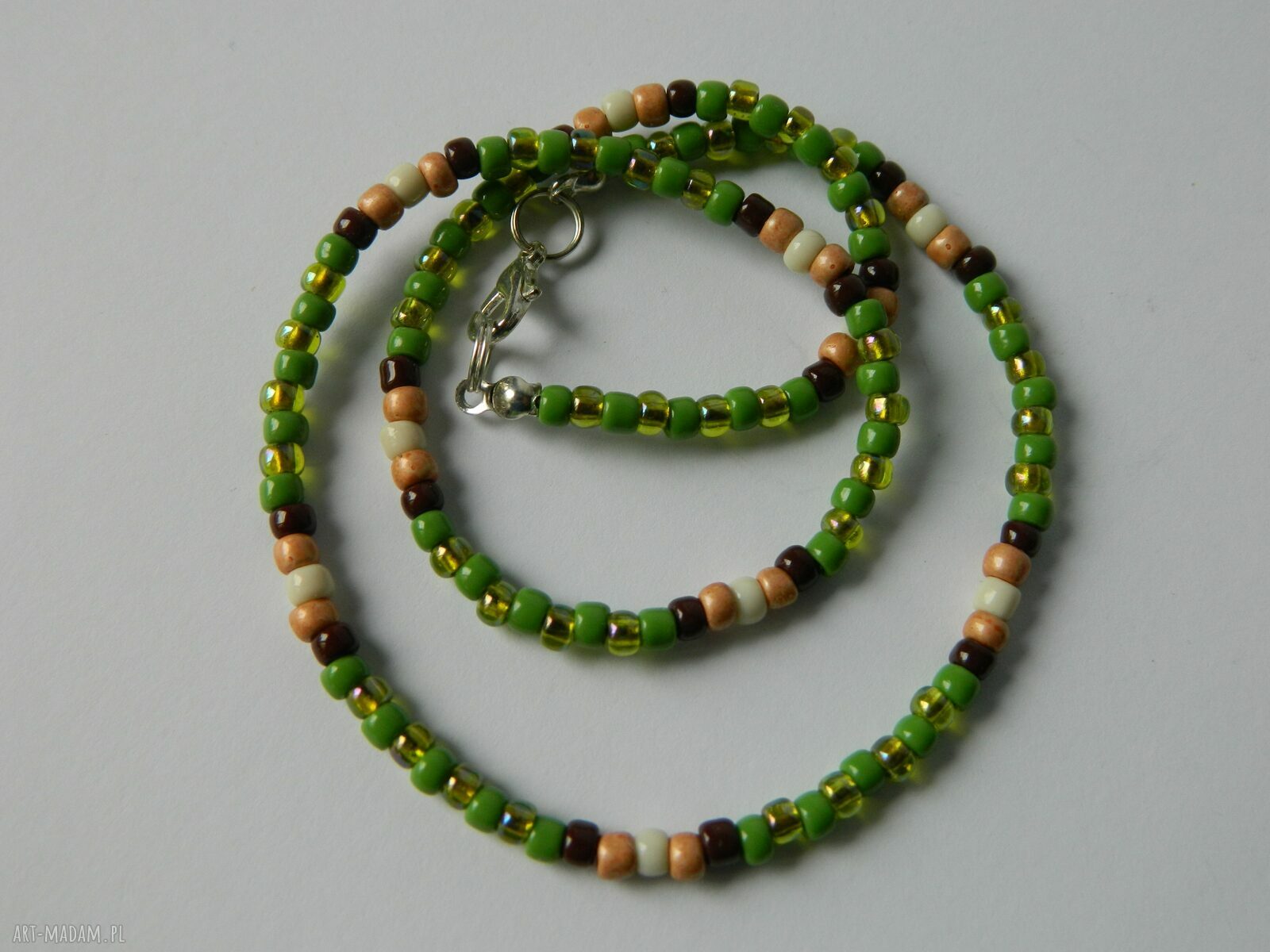 Boho choker z zielonych koralików ETNO FOLK - krótki naszyjnik 46 cm