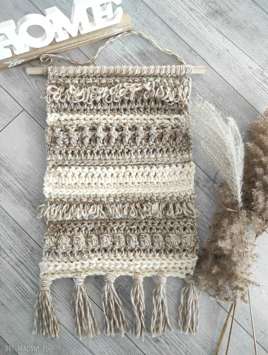 Makatka boho na ścianę - ręcznie robiona z włóczek (ecru i beż melange)