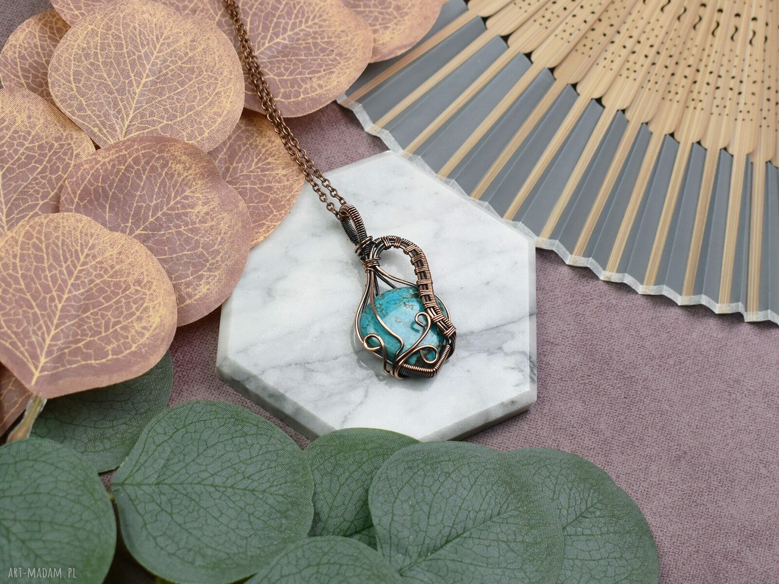 Miedziany wisiorek wire wrapping z naturalnym turkusem #536 boho na prezent