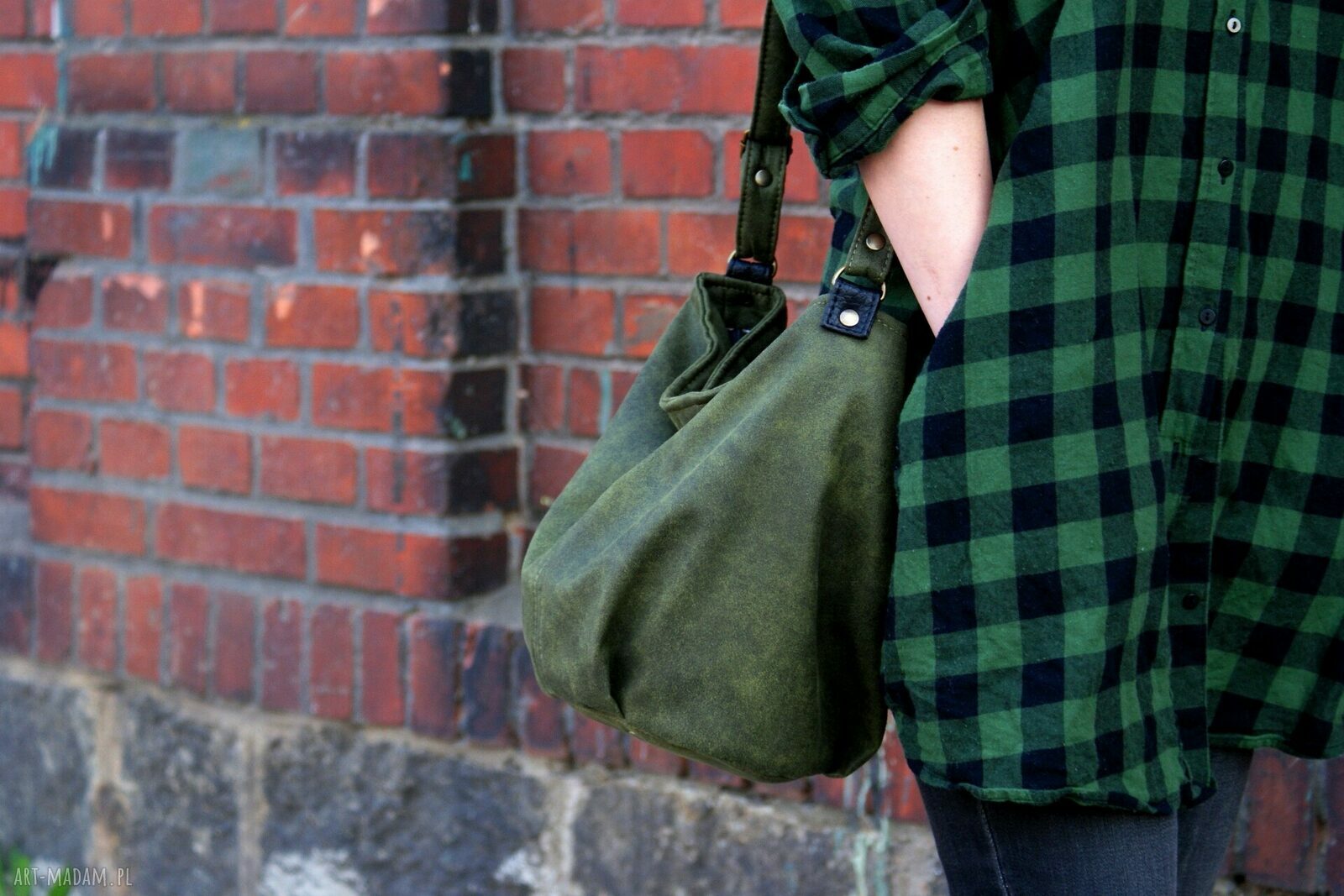 Mini sak nubuk zieleń vegan torebka torba eko boho hobo worek