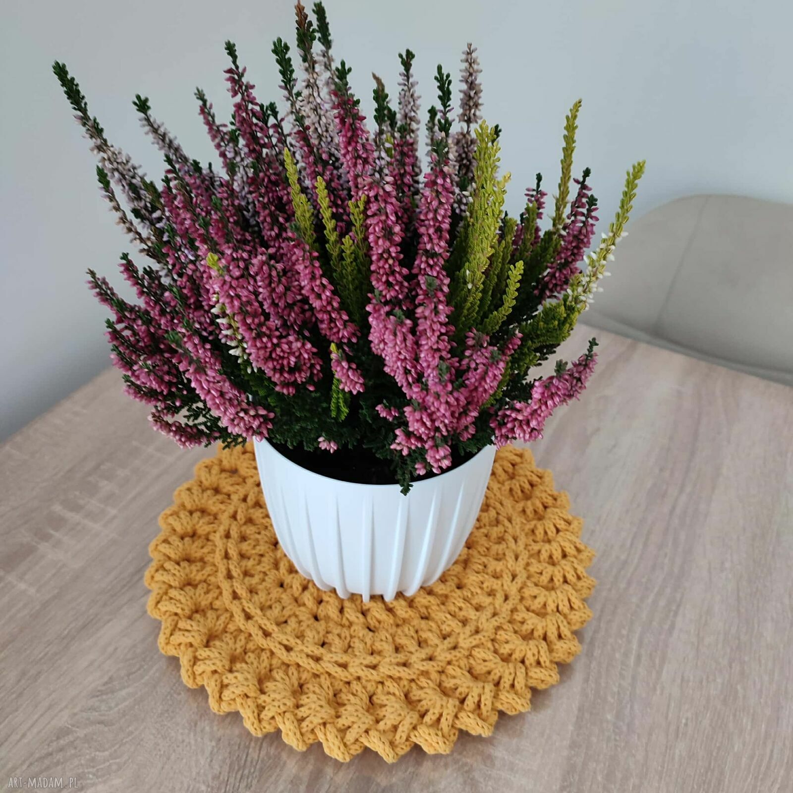 Ręcznie robiona podkładka boho szydełkowa pod kubek - 26 cm