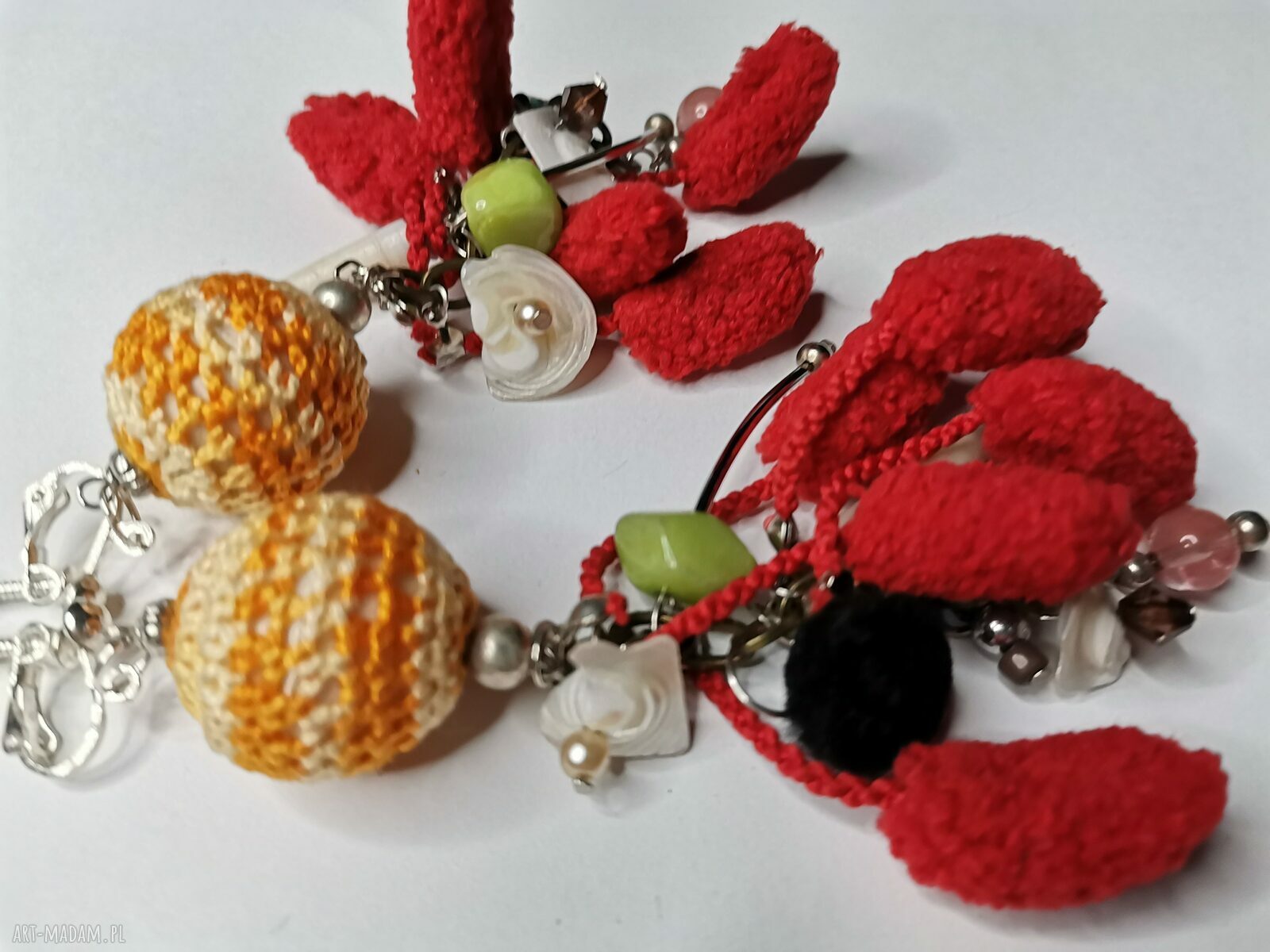 Klipsy boho szydełkowe folk z żółtymi frędzlami