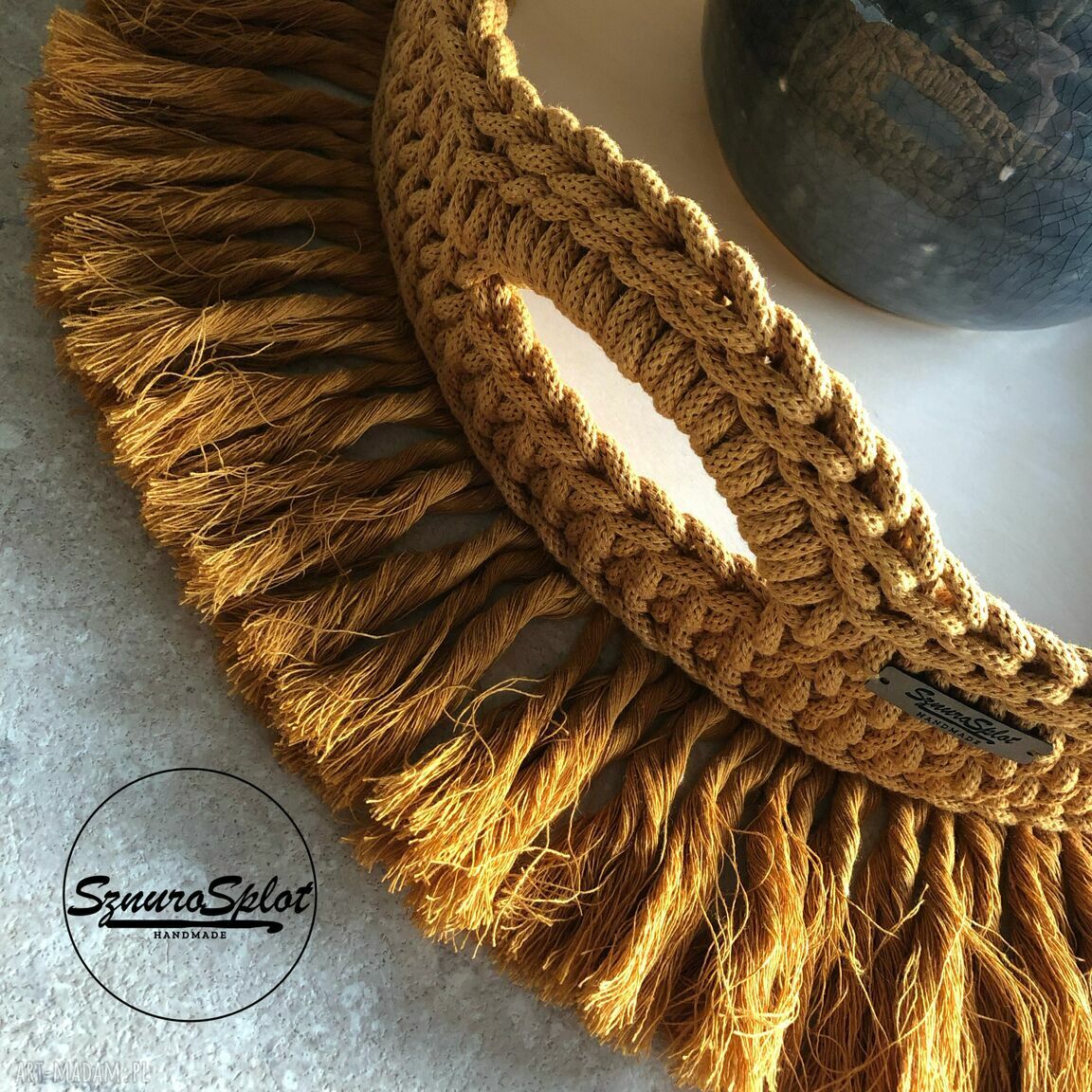 Taca boho z kosza ze sznurka 37 cm - ręcznie robiony koszyk na stół