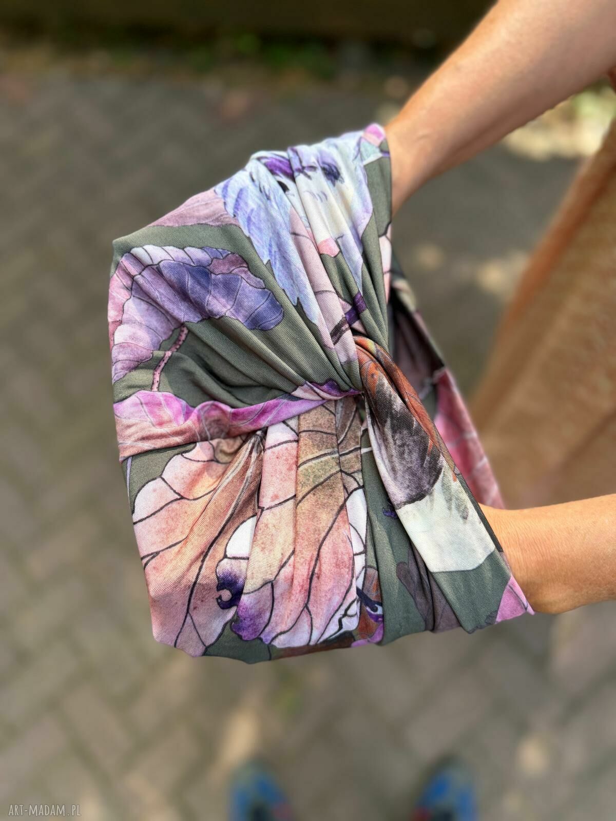 Turban damski boho w kwiaty - miękki i wygodny