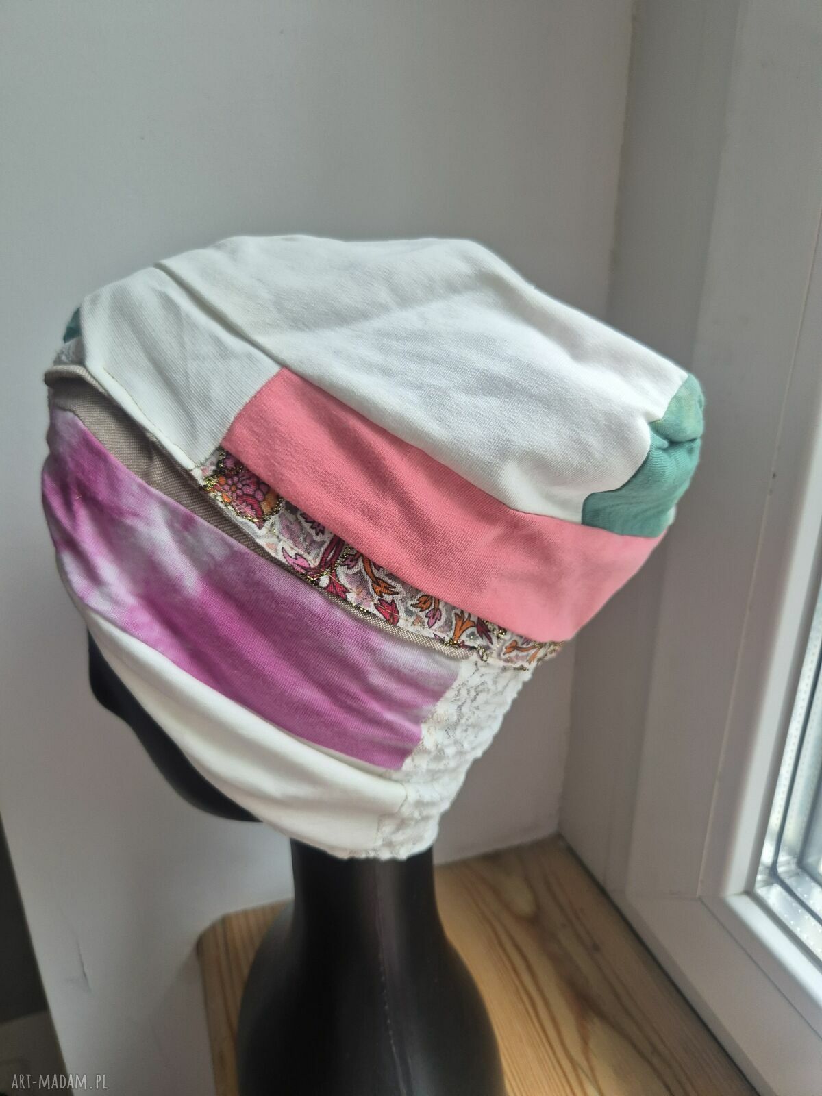 Turban boho z koronką, szyty z różnych materiałów - unikalny egzemplarz