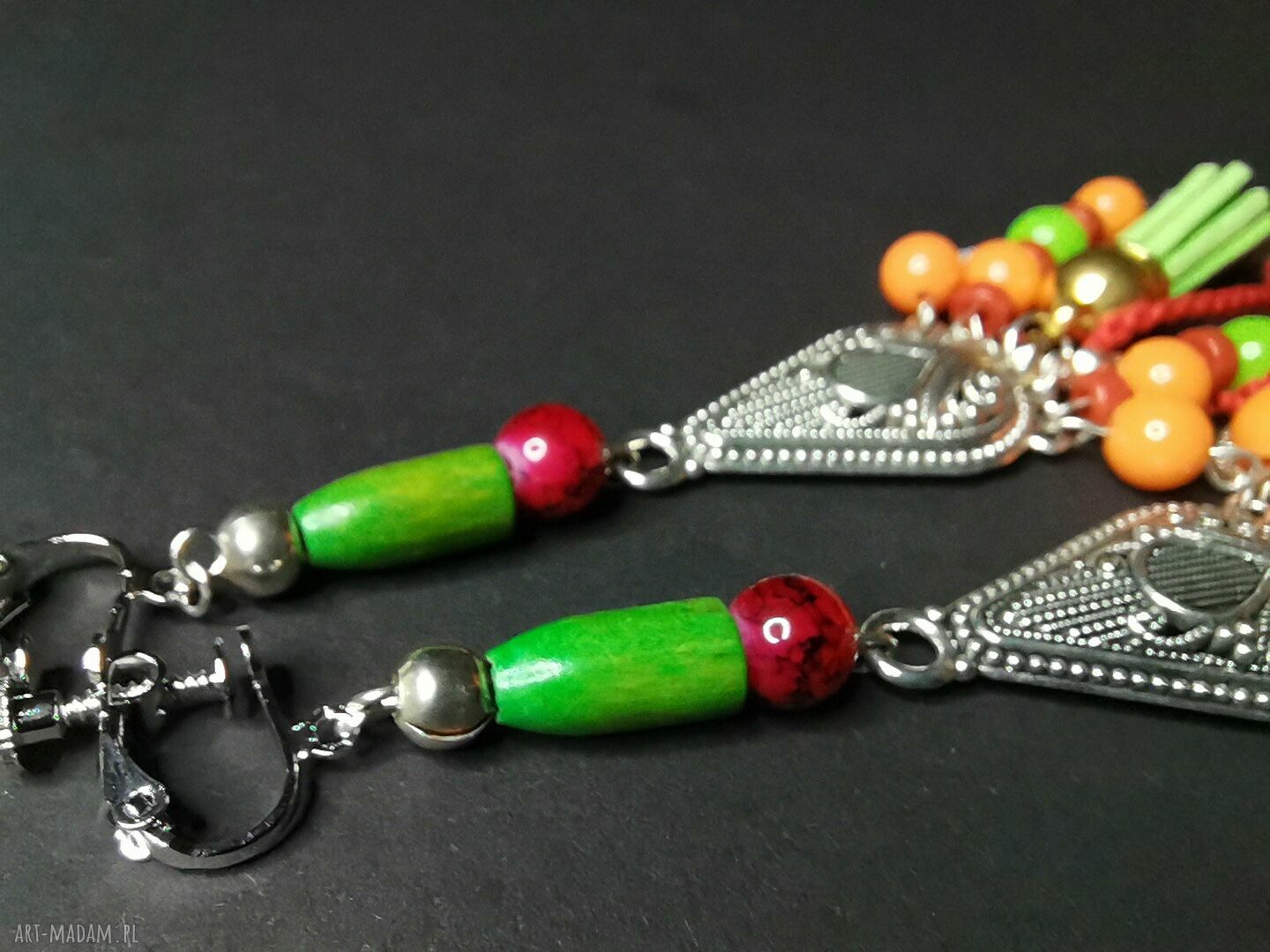 Klipsy boho czerwono-zielone frędzle - handmade