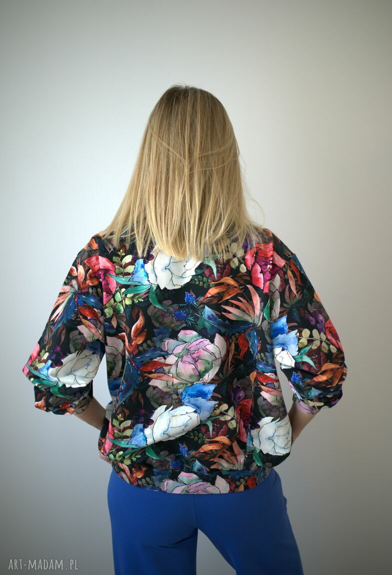 Bomberka oversize z piwoniiami - bluza bez kaptura