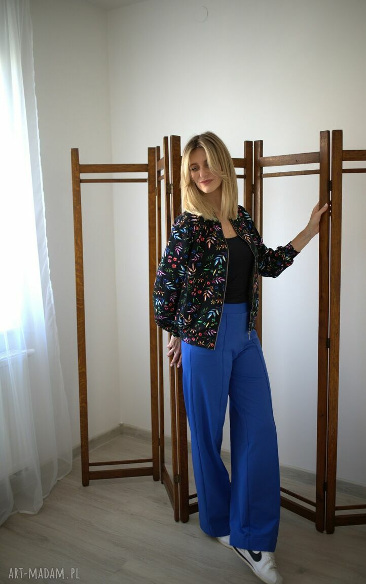 Bomberka oversize ciemna łąka bluza suwak kolorowa piękna kobieca