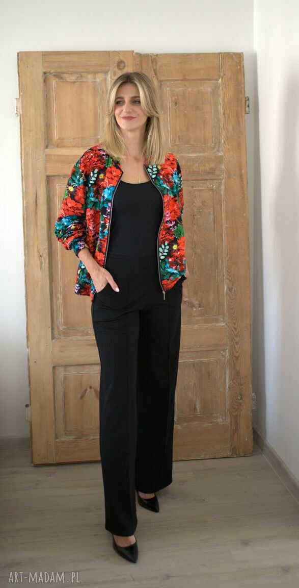 Bomberka oversize czerwone kwiaty bluza kolorowa bez kaptura