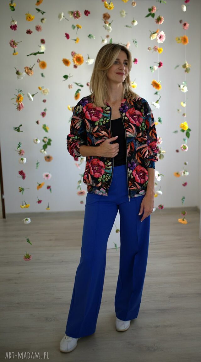 Bomberka oversize z piwoniiami - bluza bez kaptura