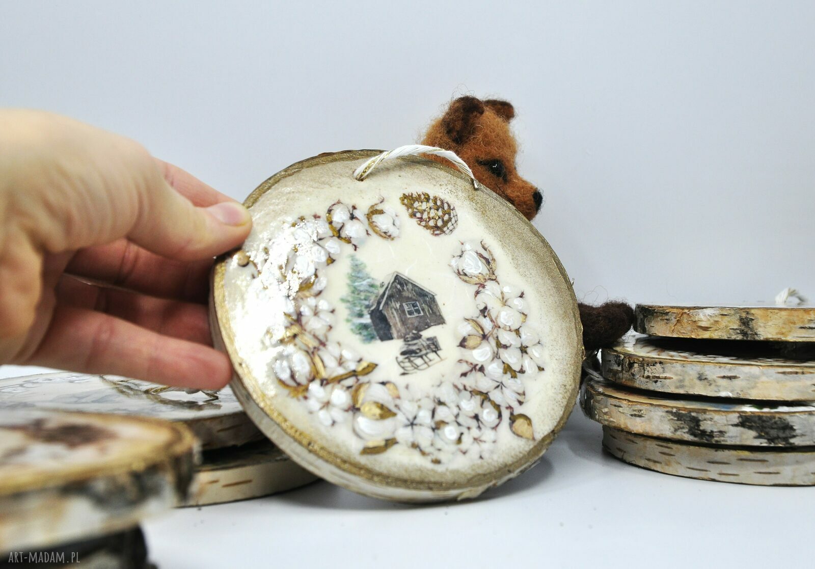 Bombka z plastra brzozy - decoupage Pasją i Pędzlem